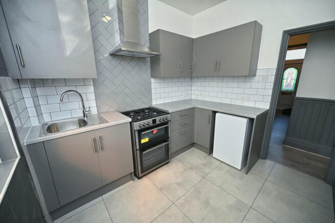 3 bed Terraced for sale Image 9
