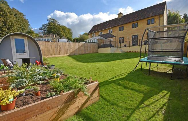 Rear Garden I.JPG