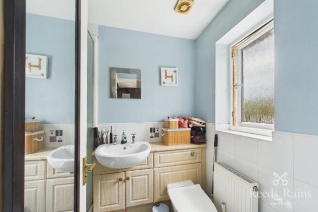 3 bed Detached for sale Image 11