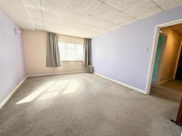 lounge.jpg