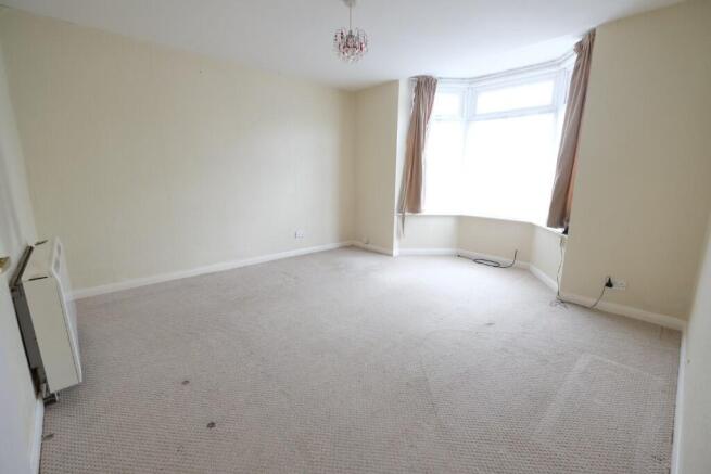 SITTING/DINING ROOM