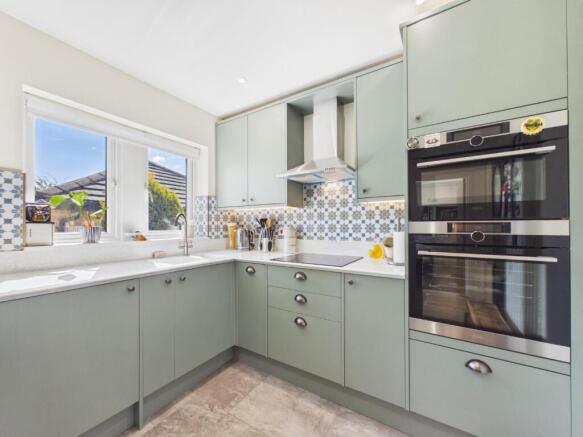 2 bed Detached Bungalow for sale Image 7
