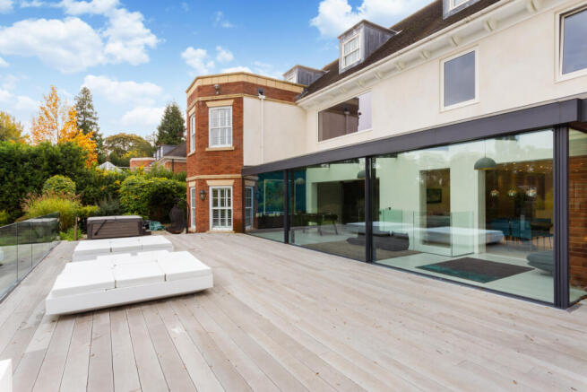 Brooke House fpz2441