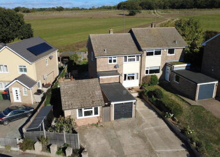 Saffron Gardens, Wethersfield, Essex CM7 4EF