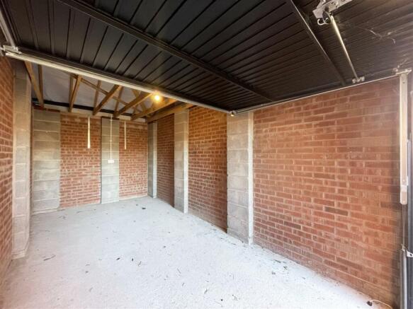 Whinberry Drive 60 Garage 2.jpg
