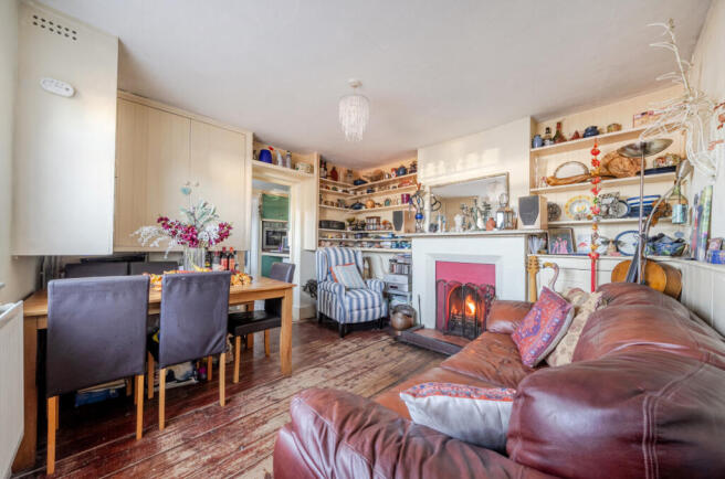3-bed terraced on West Street, Havant, Hampshire, PO9, £280,000