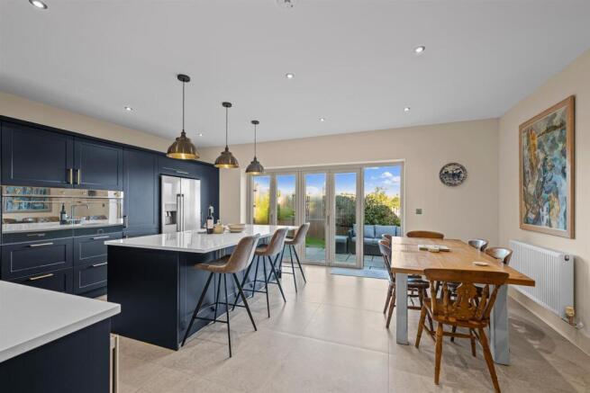 23 North Lodge Road-11.jpg