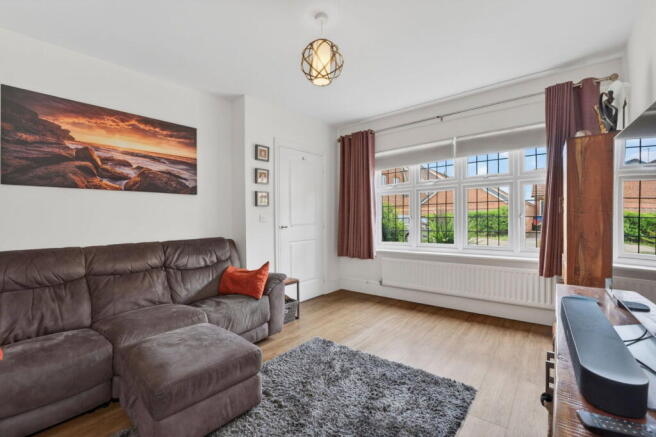 Nicholas Road, Barton Seagrave NN15 photo 4