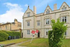 Flat 10, 7, Spencer Parade, Northampton NN1 5AA