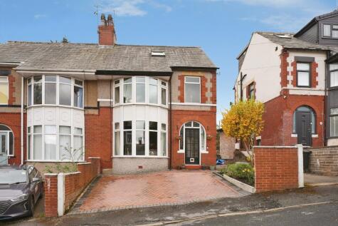 Rothwell Drive, HALIFAX