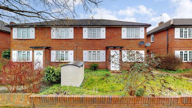 2-bed flat on Stanmore Gardens, Richmond, TW9, £550,000