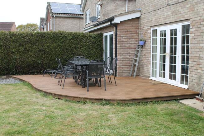DECKING
