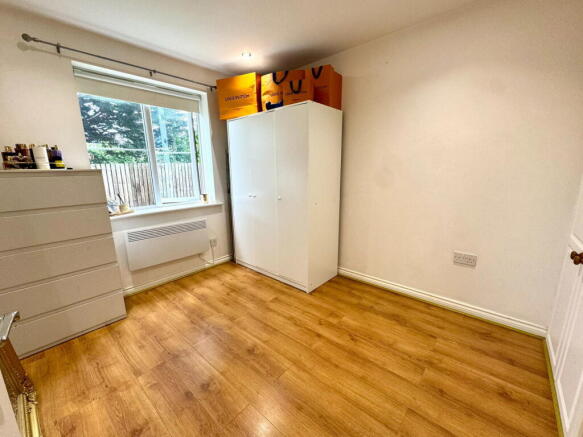 2 bed Apartment for sale Image 11