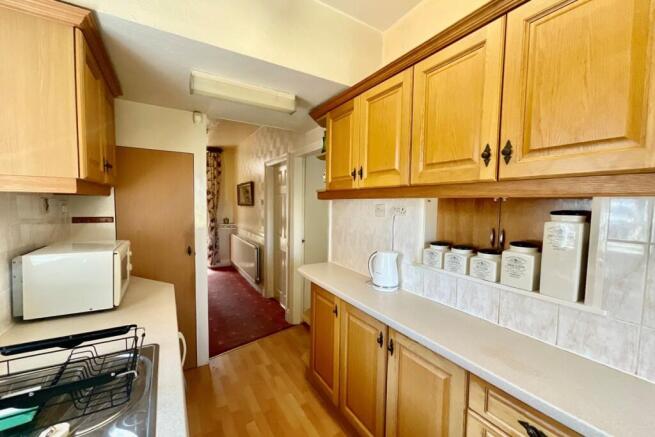 3 bed Semi-Detached for sale Image 11
