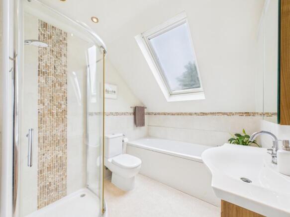 Ensuite to Principal Bedroom