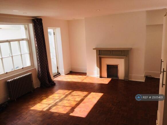 Lounge Onto Patio Unfurnished.