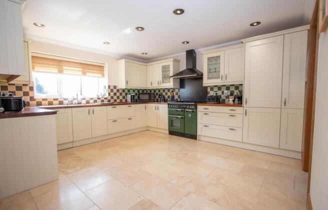 Kitchen/breakfast rm