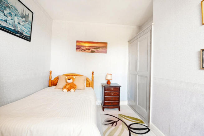 2 bed Terraced for sale Image 6