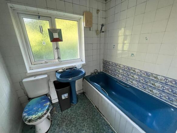3 bed House for sale Image 10