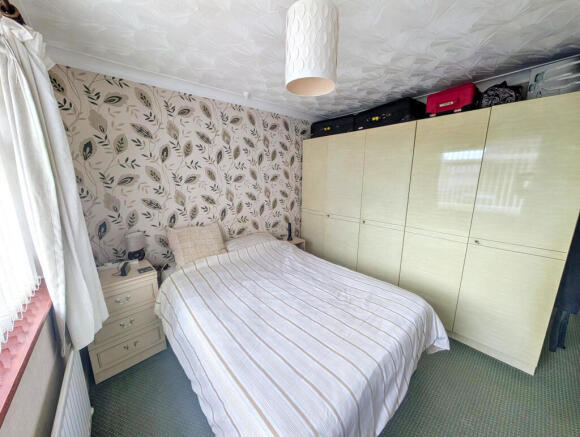 3 bed Semi-Detached for sale Image 8