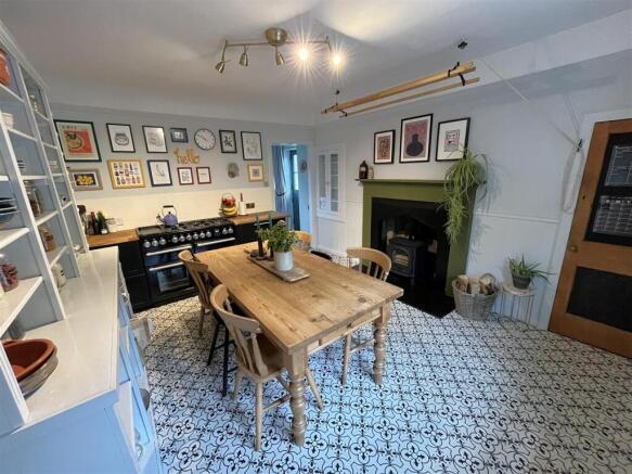 DINING KITCHEN