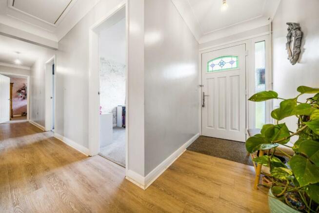 ENTRANCE HALL.jpg