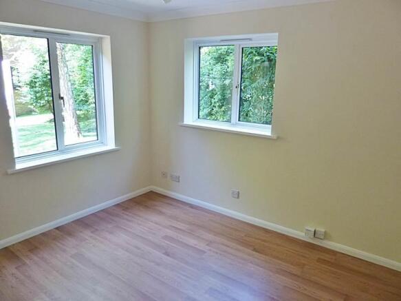 sittingroom.jpg