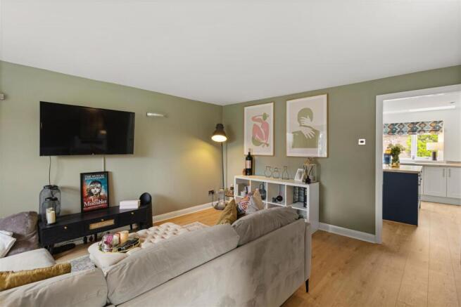 40_Holyrood_Drive_10.jpeg