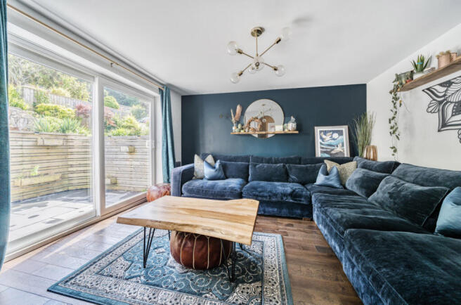 1315981-5-685eb86...