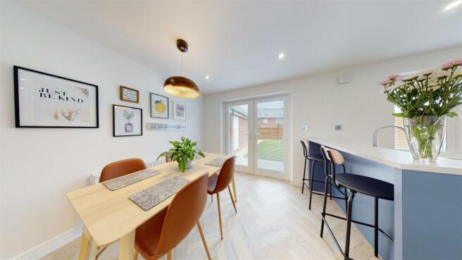 KITCHEN/DINER