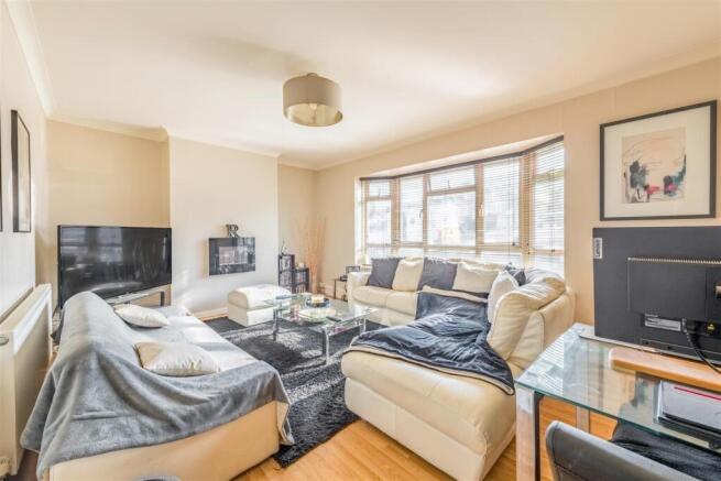 Flat 5 Hillcrest Court-7.jpg