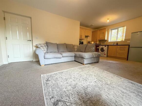 OPEN PLAN LIVING SPACE