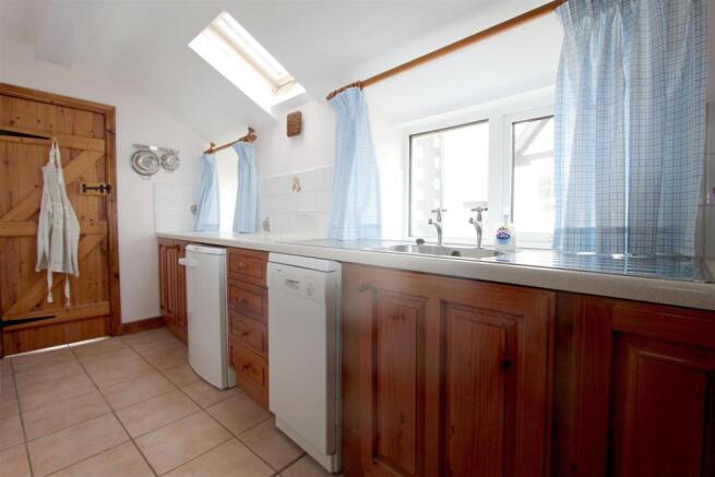 Kitchen..jpg