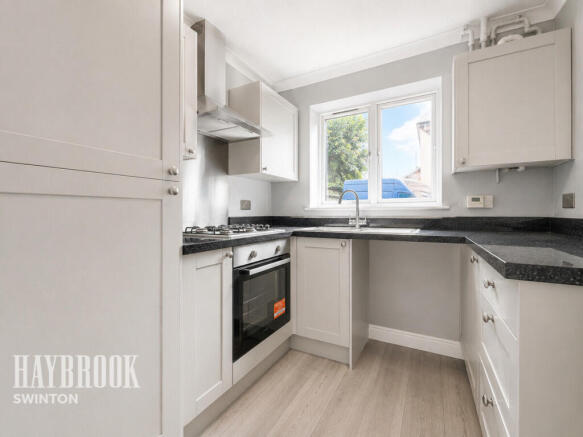 3 bed Semi-Detached for sale Image 5