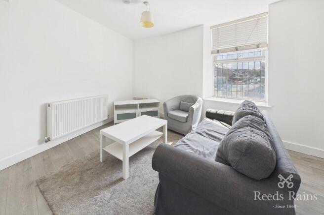 2 bed Apartment to rent Image 9