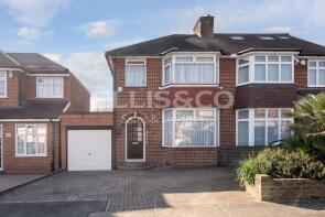 66, Bromefield, Stanmore HA7 1AQ