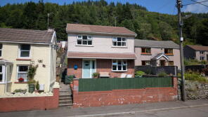 6, Cerrig Llwydion, Main Road, Port Talbot SA12 9TT