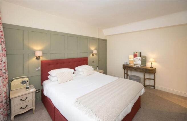 23 bed House for sale Image 10