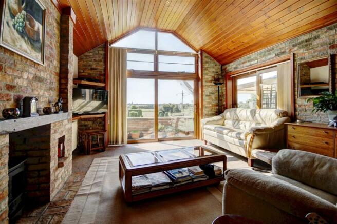 Family Room.jpg