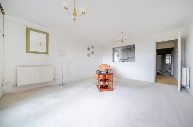 1376032-22-690df7...