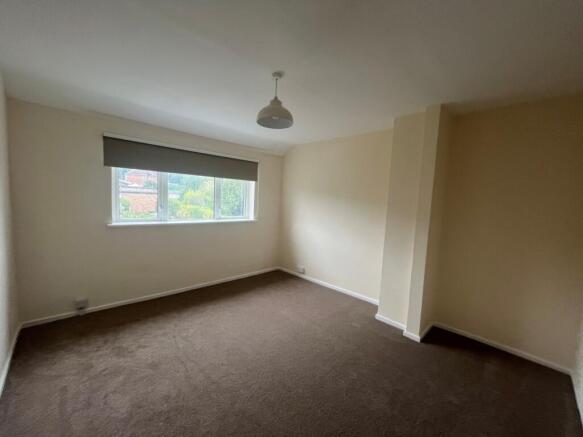 90 upper other room pic
