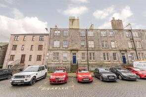 1f2, 76, Pitt Street, Bonnington, Edinburgh EH6 4DB