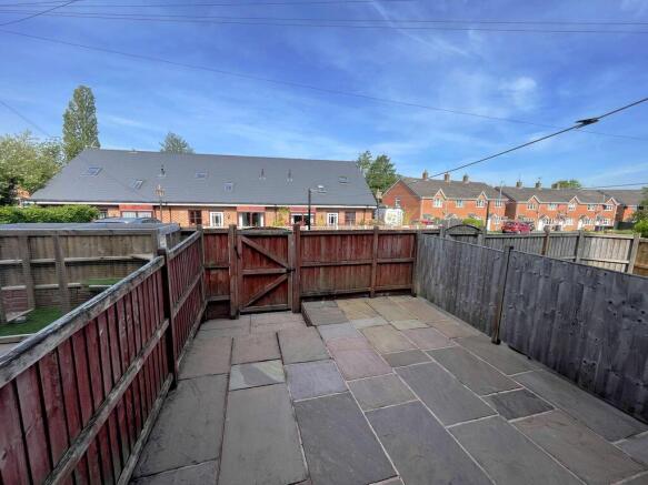 Rear Patio Garden