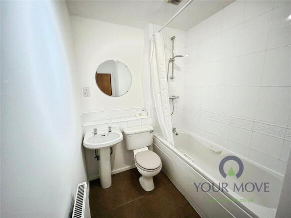 2 bed Flat to rent Image 9