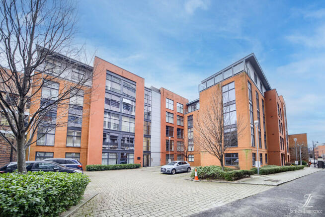 XT400677-HDR(3)-E...