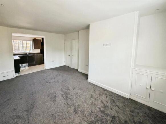 Sitting/Dining Room