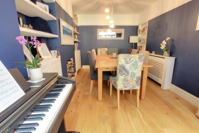 KITCHEN/DINER