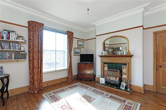 4 bed Detached for sale Image 10