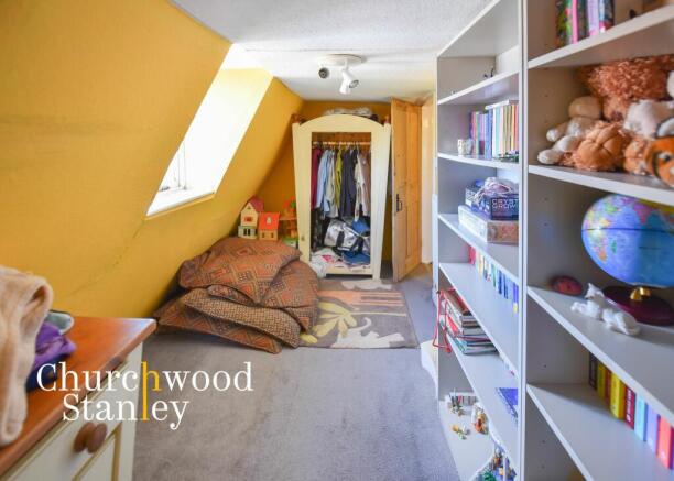 Dressing / playroom (second floor)