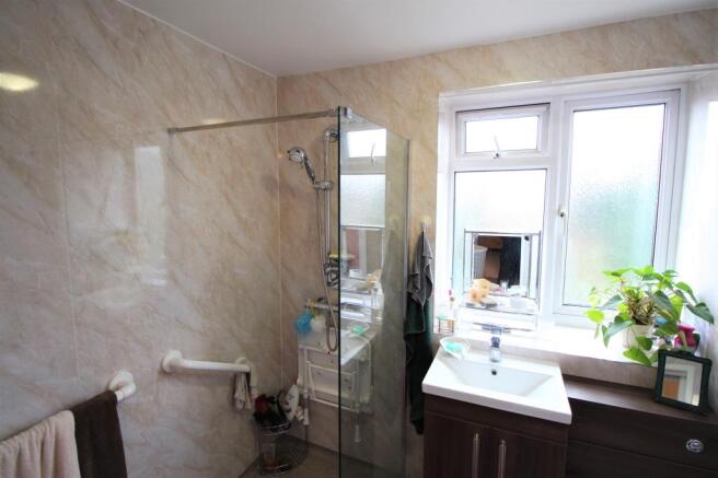 Bathroom 2